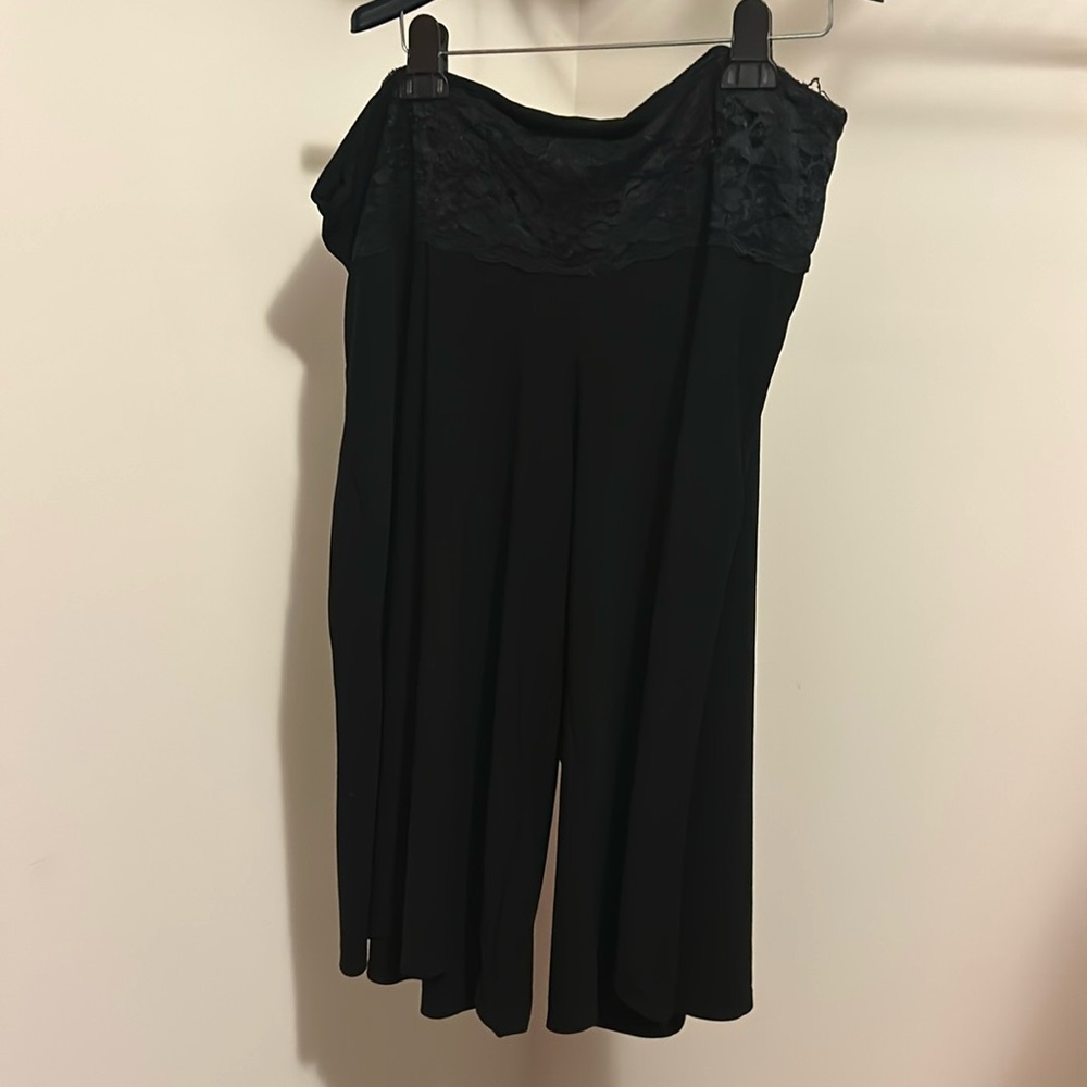 Size 2 capri pants